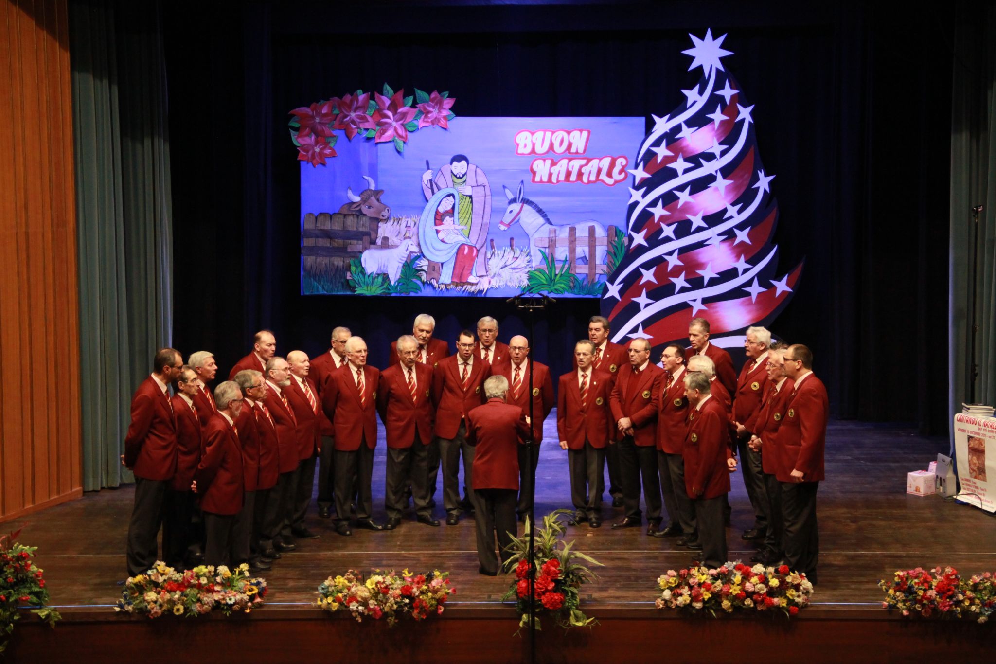 Cantando il Natale per chi soffre - 18-12-2015 - 0022.JPG